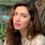 Mahira Khan Makes Toronto Film Festival Debut and Announces Second Pregnancy