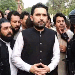 خیبر پختونخوا میں گورنر راج لگ گیا عوام سڑکوں پر